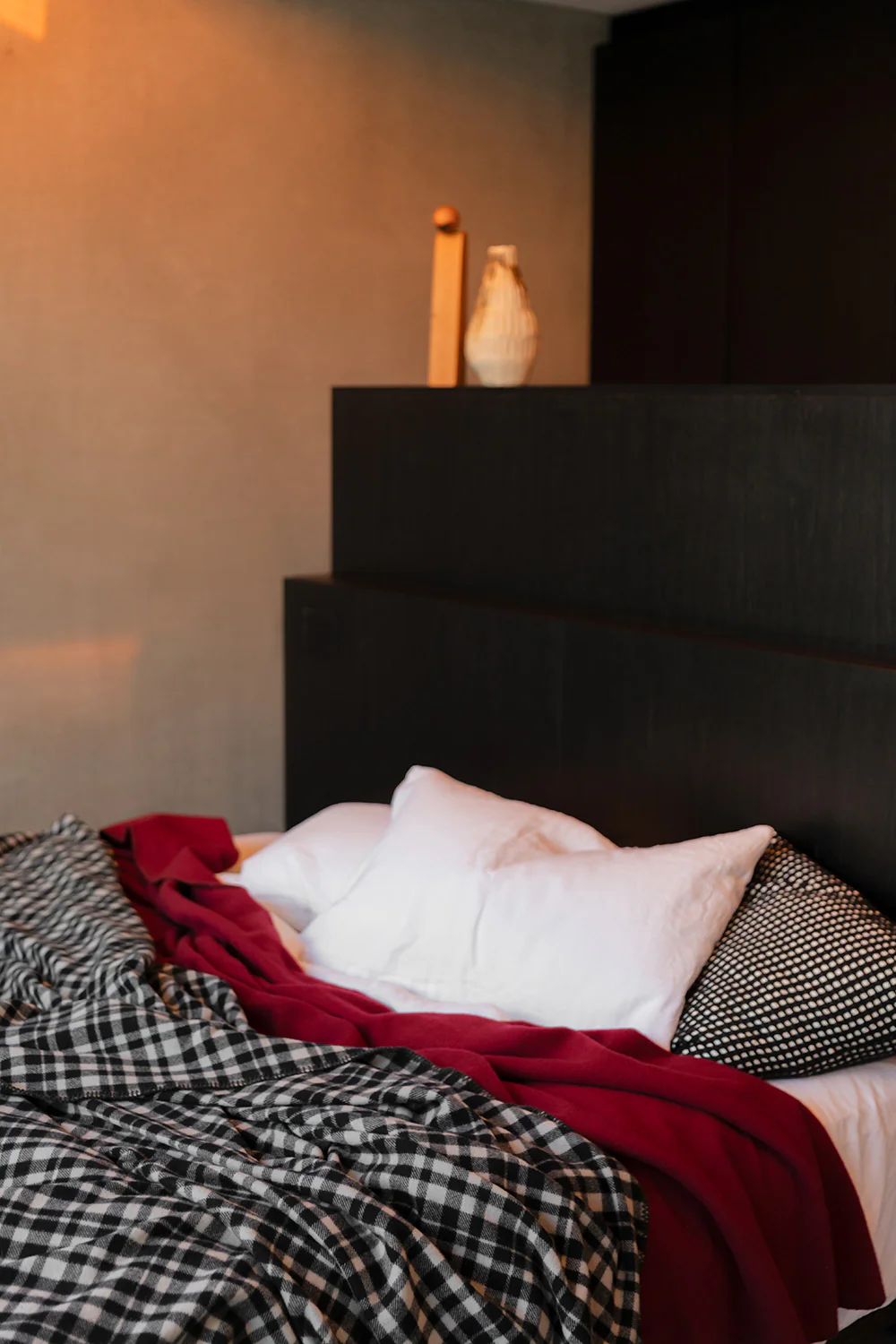 Bask Blanket in Charcoal | Queen - Image 2