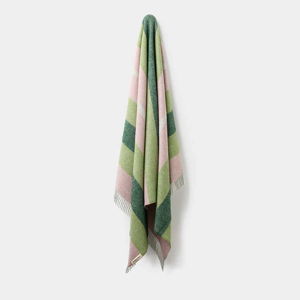 Breezy Throw In Bloom - Image 6