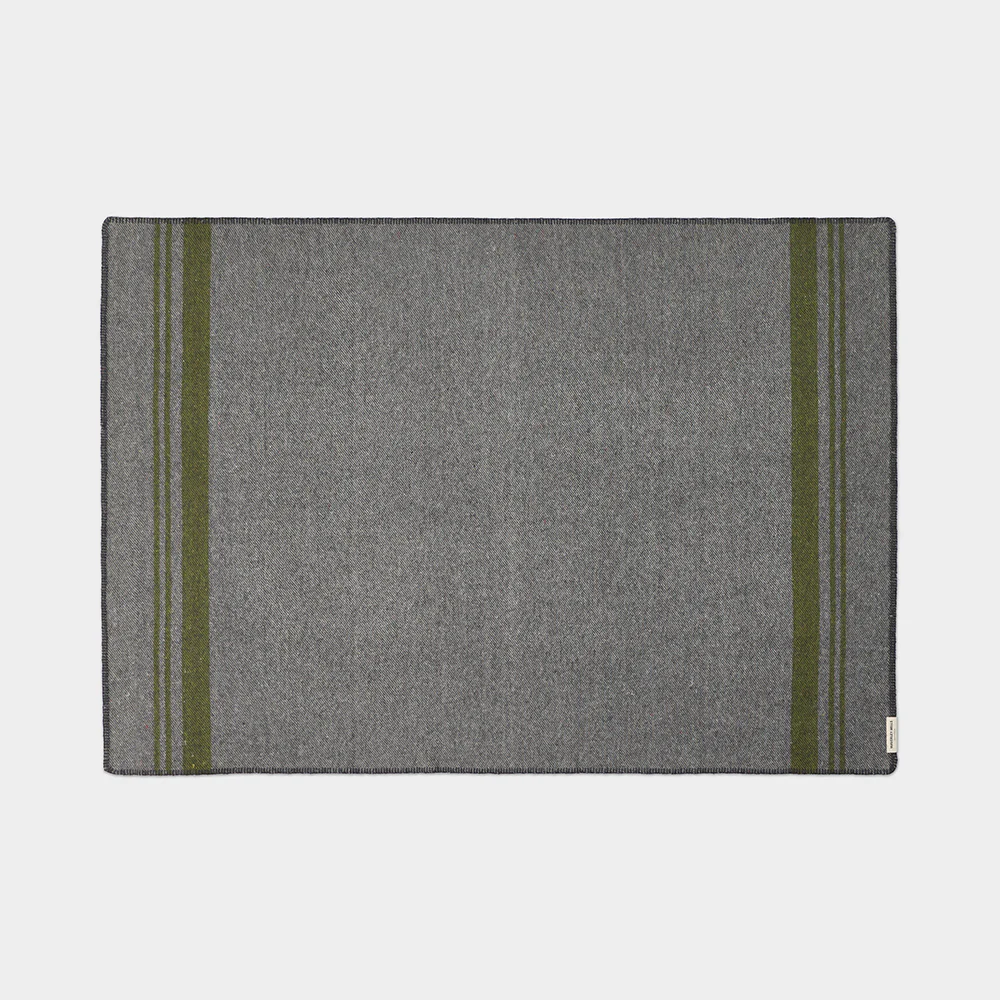 Field Blanket in Charcoal - Image 4