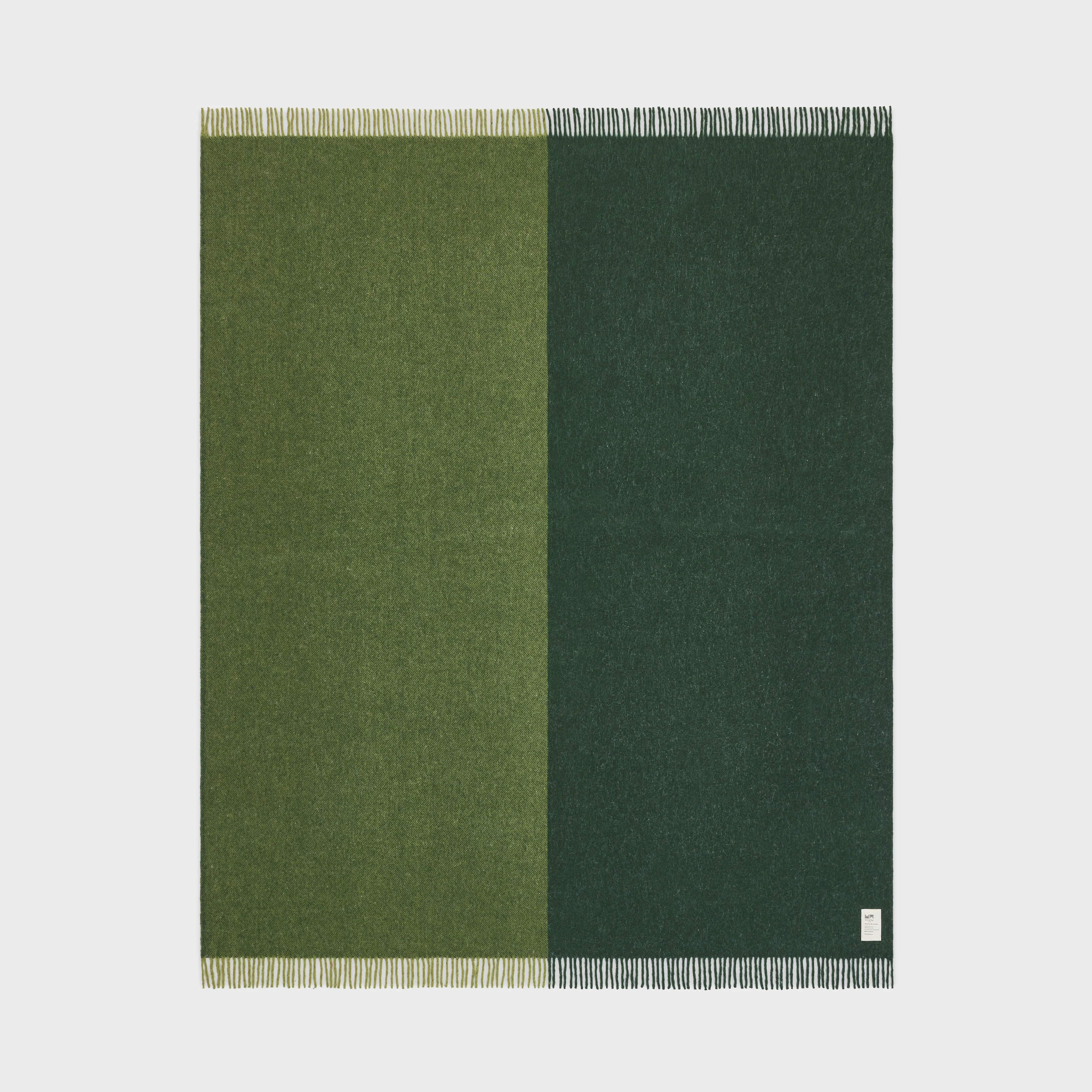 Horizon Throw in Moss - Image 4