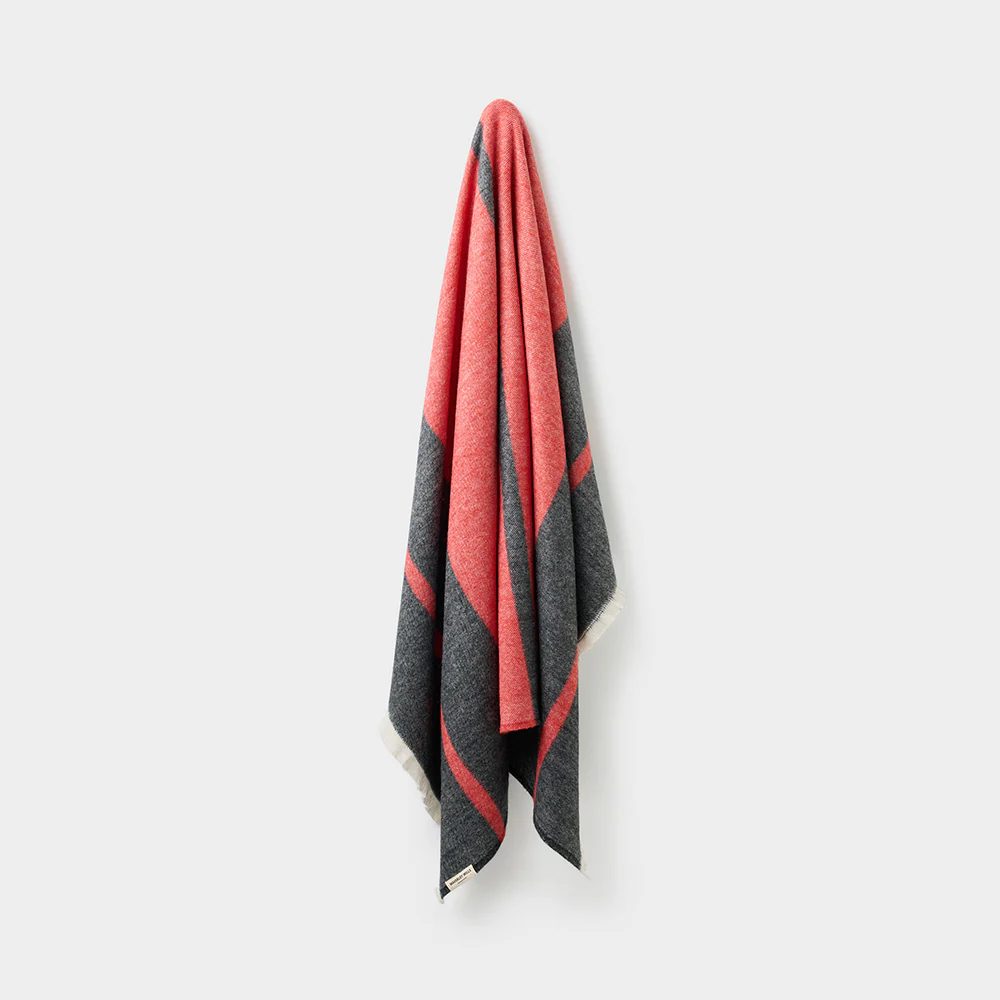 Supporter Throw in Black & Red - Image 4